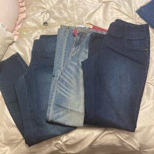 Flash sale final price accepted Bundle of three women’s jeans
